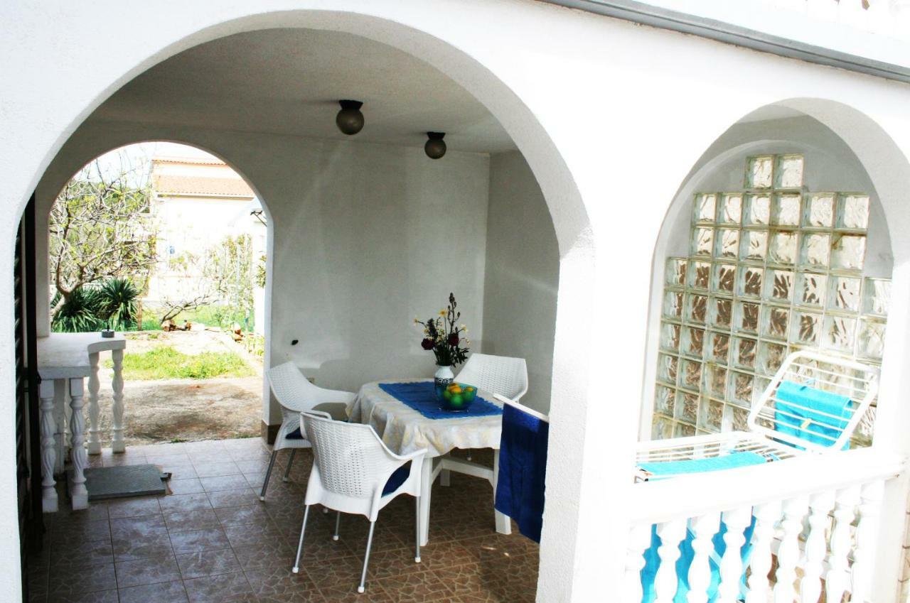 Apartment Azriel Vir Exterior foto